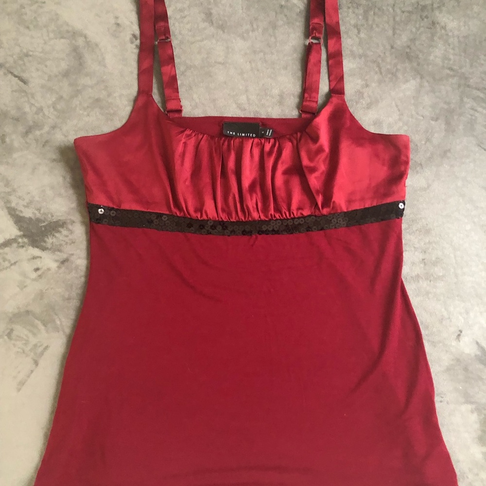 Limited Burgundy Red Dressy Tank Top Figure Flattering | M